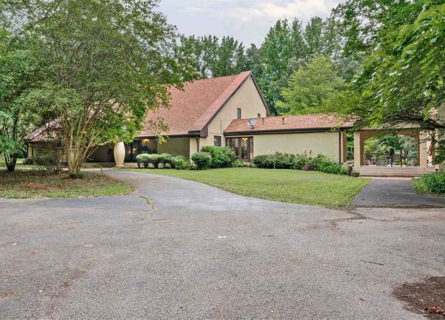 Property at 305 Schaeffer Loop, Eads, TN 38028, 4 beds, 2.5 baths