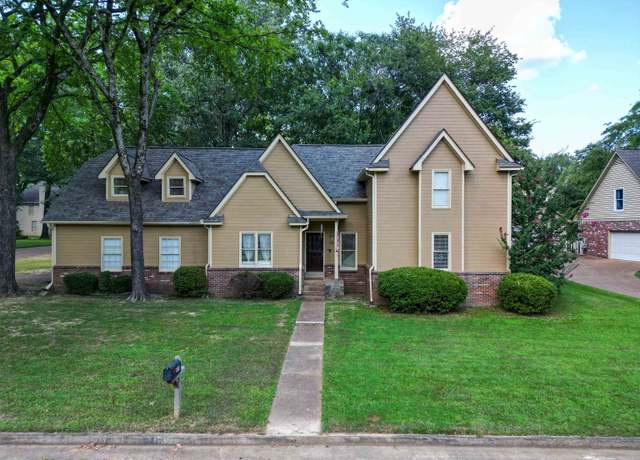 Property at 510 Old Oak Ln, Collierville, TN 38017, 5 beds, 4 baths