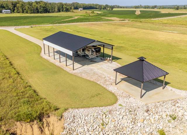Property at 6235 Cravens Rd, Savannah, TN 38372