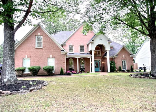 Property at 1050 Stanhope Dr, Collierville, TN 38017, 6 beds, 3.5 baths