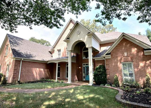 Property at 1050 Stanhope Dr, Collierville, TN 38017, 6 beds, 3.5 baths