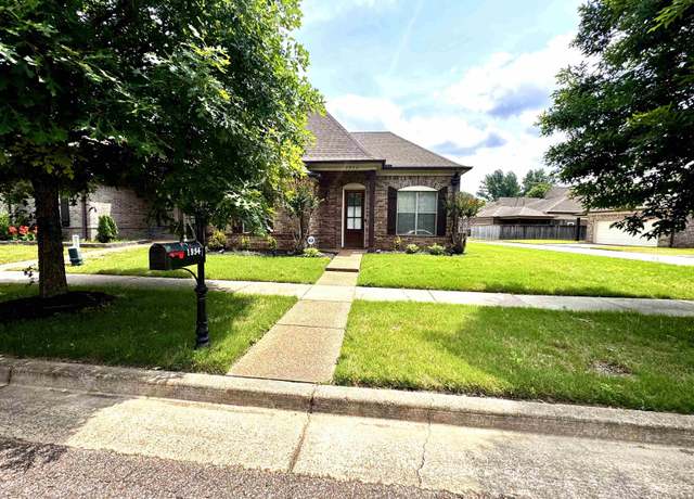 Property at 1934 Rochelle Ln, Memphis, TN 38016, 3 beds, 2 baths