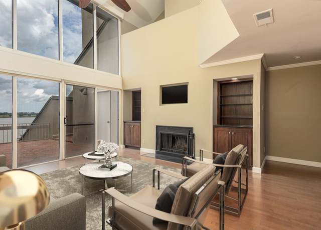 Property at 335 Riverbluff Pl #2, Memphis, TN 38103, 2 beds, 2.5 baths