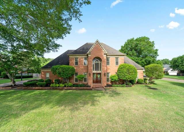 Property at 9528 Dogwood Estates Dr, Germantown, TN 38139, 4 beds, 4 baths