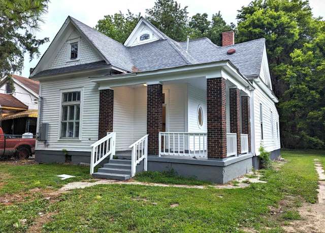 Property at 704 Bethel Ave, Memphis, TN 38107, 3 beds, 1.5 baths