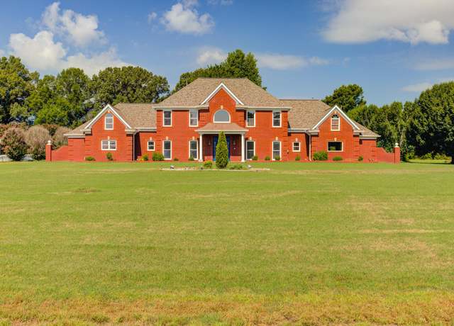 Property at 4839 Mayfield Rd W, Collierville, TN 38017, 5 beds, 3.5 baths