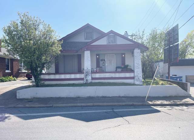 Property at 578 N Hollywood St, Memphis, TN 38112, 4 beds, 1.5 baths