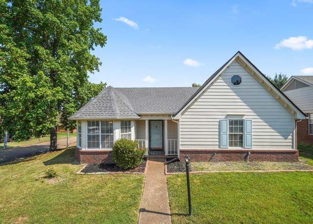 Property at 8394 Palm Springs Dr, Memphis, TN 38016, 3 beds, 2 baths
