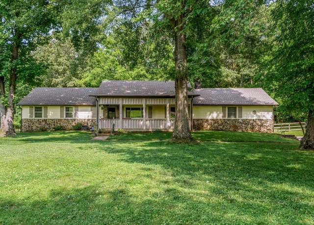 Property at 1780 Wilbourne Rd, Oakland, TN 38060, 5 beds, 2.5 baths