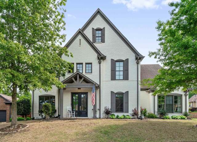 Property at 10235 Ivy Oak Ln, Lakeland, TN 38002, 5 beds, 4 baths