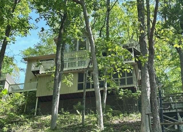 Property at 1720 Point Grand Dr, Savannah, TN 38365, 4 beds, 3.5 baths