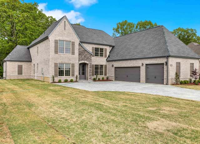 Property at 325 Wellington Cir S, Oakland, TN 38068, 6 beds, 4 baths