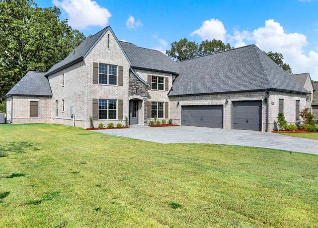 Property at 325 Wellington Cir S, Oakland, TN 38068, 6 beds, 4 baths