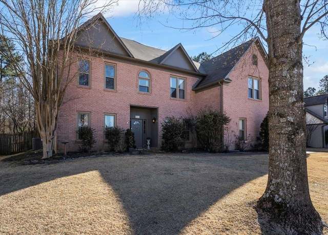 Property at 812 Lancelot Ln, Collierville, TN 38017, 4 beds, 2.5 baths