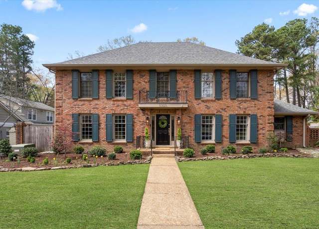 Property at 2305 Hickory Forest Dr, Memphis, TN 38119, 4 beds, 3.5 baths