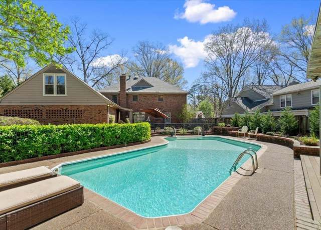 Property at 2305 Hickory Forest Dr, Memphis, TN 38119, 4 beds, 3.5 baths