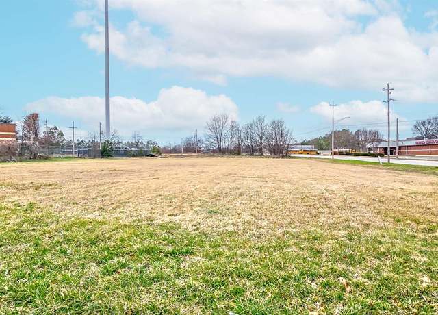 Property at 7999 Club Center Rd, Memphis, TN 38016