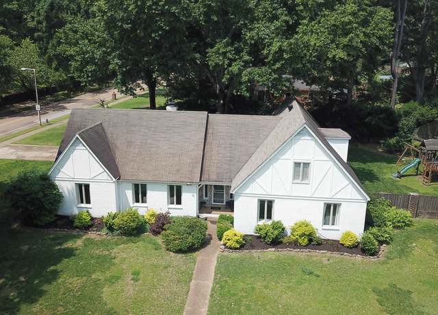 Property at 2575 Overlook Dr, Germantown, TN 38138, 5 beds, 3.5 baths