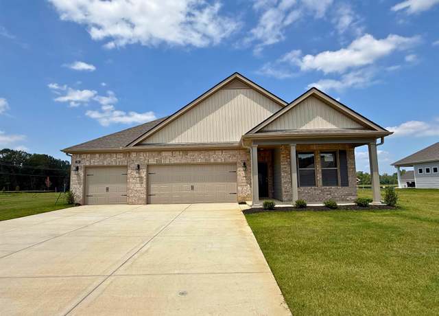 Property at 250 Oak Hollow Dr, Oakland, TN 38060, 4 beds, 3 baths