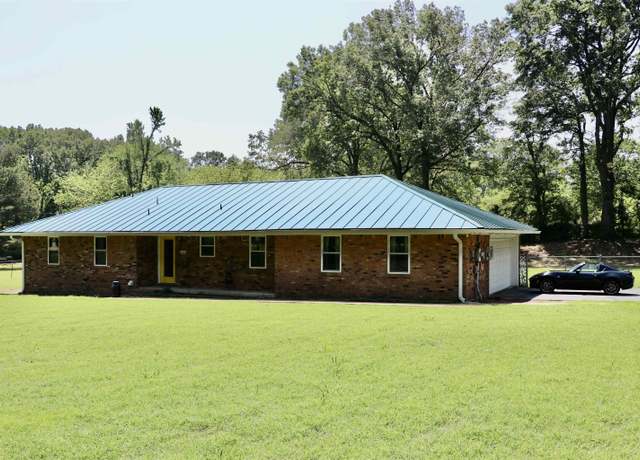 Property at 2415 Fite Rd, Memphis, TN 38127, 3 beds, 2 baths