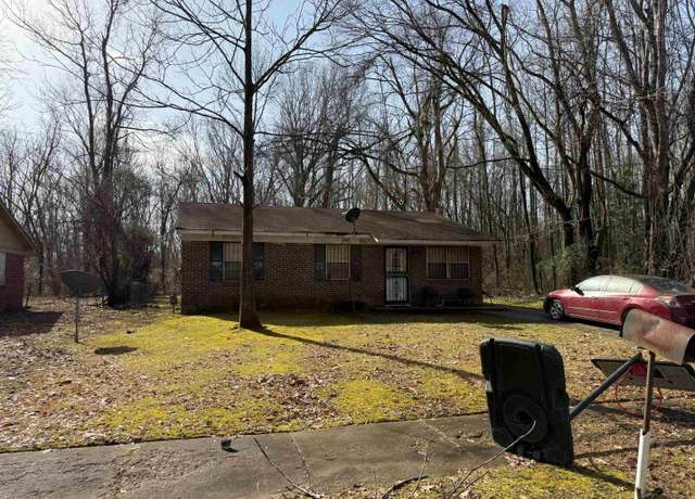 Property at 3621 Royal Wood Dr, Memphis, TN 38128, 3 beds, 1 bath