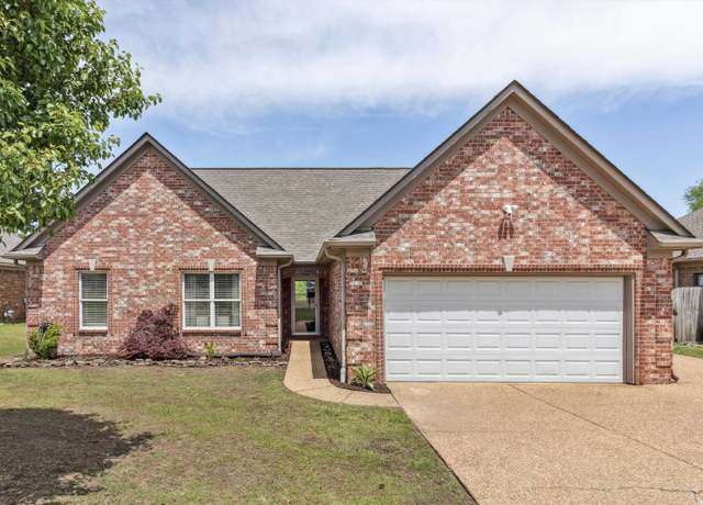 Property at 310 Mossy Springs Dr, Oakland, TN 38060, 3 beds, 2 baths