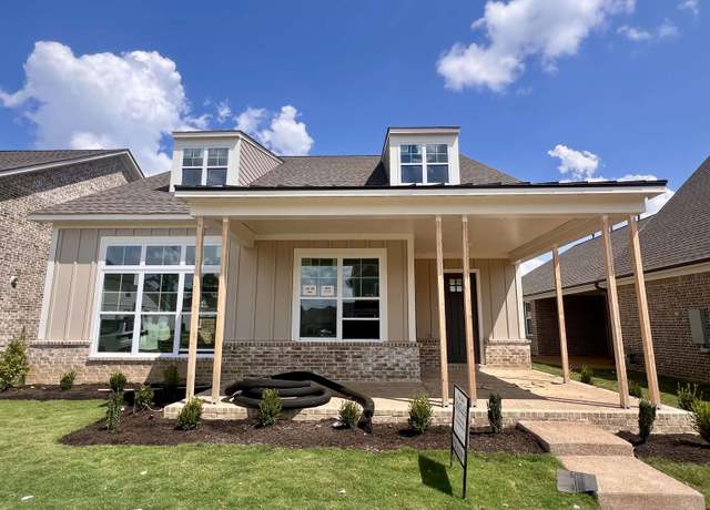 Property at 4828 Lyla Ln, Collierville, TN 38017, 4 beds, 3 baths