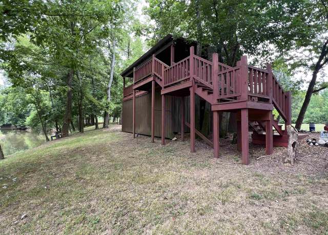 Property at 590 Towboat Ln, Adamsville, TN 38310, 1 bed, 1 bath