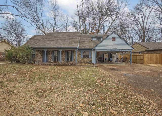 Property at 5744 Magnolia Woods Dr, Bartlett, TN 38134, 5 beds, 3 baths