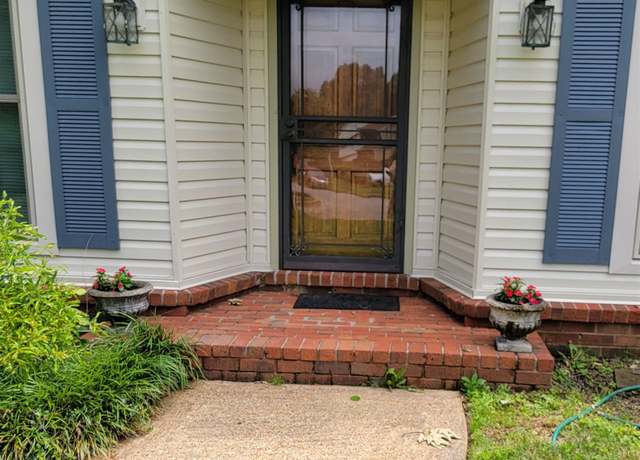 Property at 5551 Derron Dr, Memphis, TN 38115, 3 beds, 2 baths
