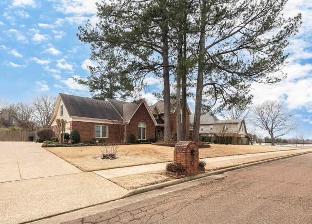 Property at 1199 Autumn Lake Dr, Collierville, TN 38017, 4 beds, 3.5 baths