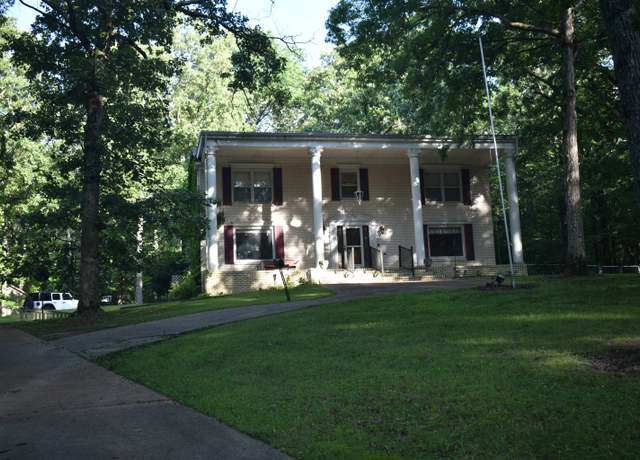 Property at 101 Bob St, Selmer, TN 38375, 4 beds, 3 baths