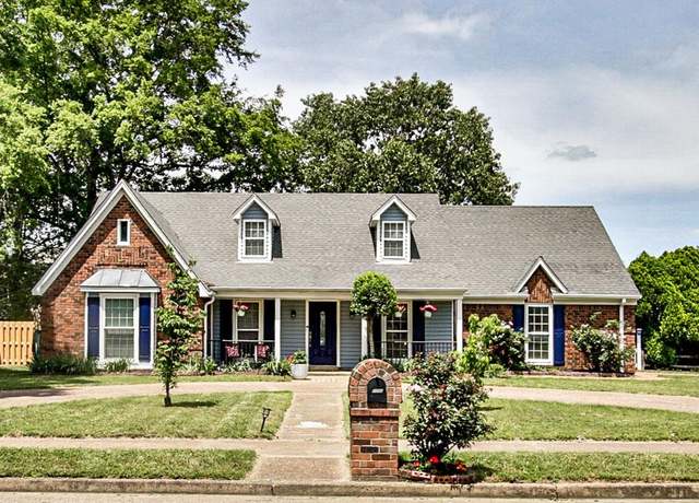Property at 8008 Farmingdale Rd, Germantown, TN 38138, 4 beds, 3.5 baths