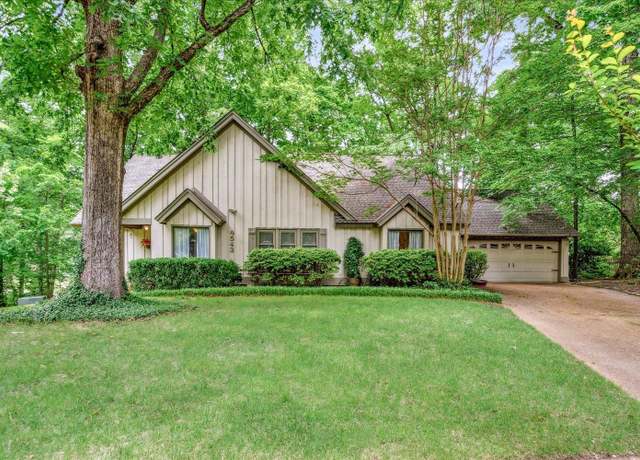 Property at 9543 Autumn Trail Cv, Lakeland, TN 38002, 3 beds, 3.5 baths