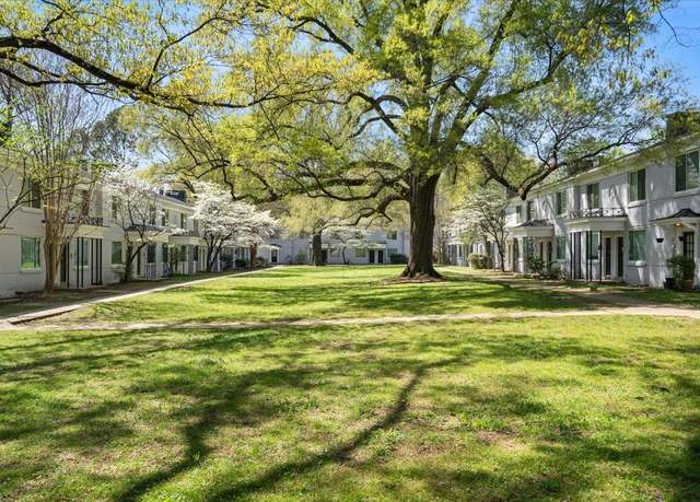 Property at 585 E Parkway Pkwy S #5, Memphis, TN 38104, 2 beds, 1 bath