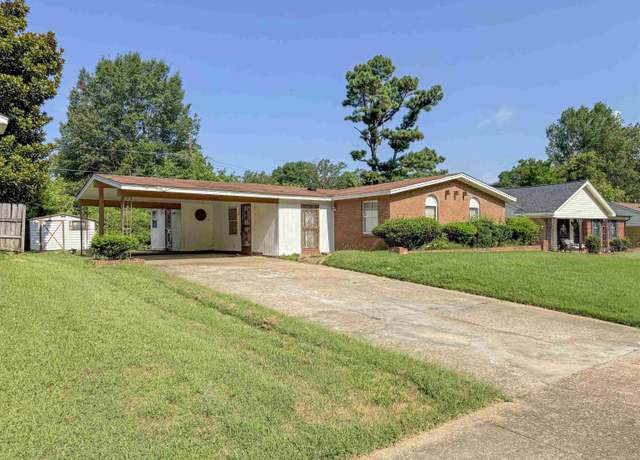 Property at 3765 Hillridge St, Memphis, TN 38109, 3 beds, 1.5 baths