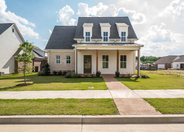 Property at 2155 N Greenbrier Lakes Blvd, Piperton, TN 38017, 3 beds, 3.5 baths