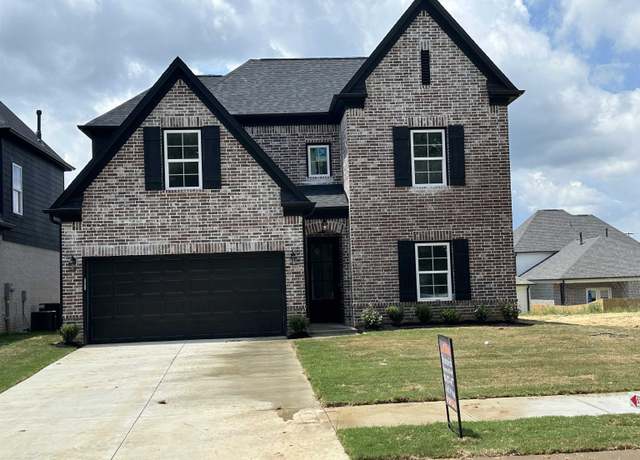 Property at 110 Blue Dr, Oakland, TN 38060, 4 beds, 3 baths