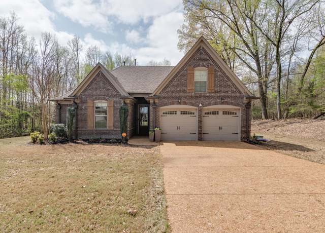 Property at 6565 Hollister Ln, Bartlett, TN 38135, 4 beds, 2.5 baths