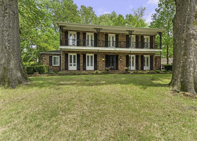 Property at 754 Valleybrook Dr, Memphis, TN 38120, 4 beds, 3.5 baths