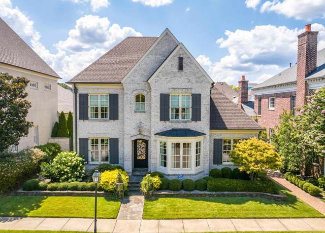 Property at 1915 Wellton Dr, Germantown, TN 38138, 4 beds, 4.5 baths