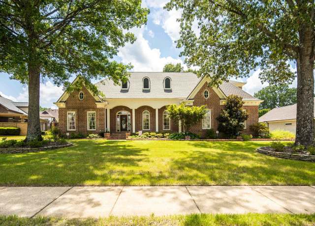 Property at 609 Ridge Peaks Dr, Collierville, TN 38017, 4 beds, 4.5 baths