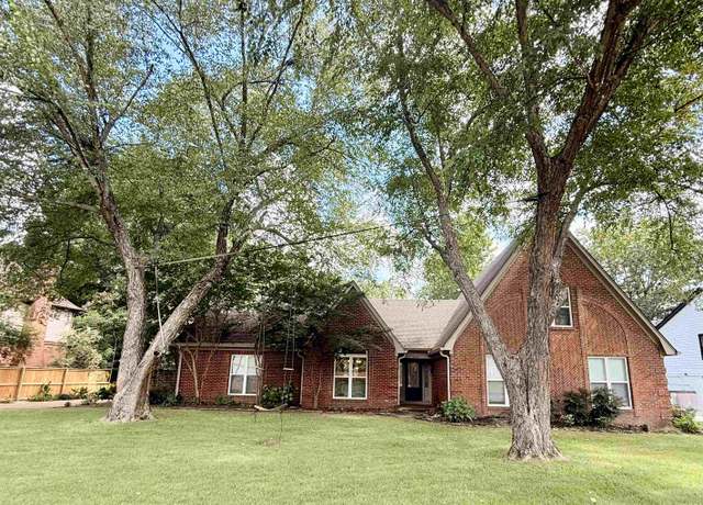 Property at 9140 Fox Ridge Rd, Germantown, TN 38139, 5 beds, 3 baths