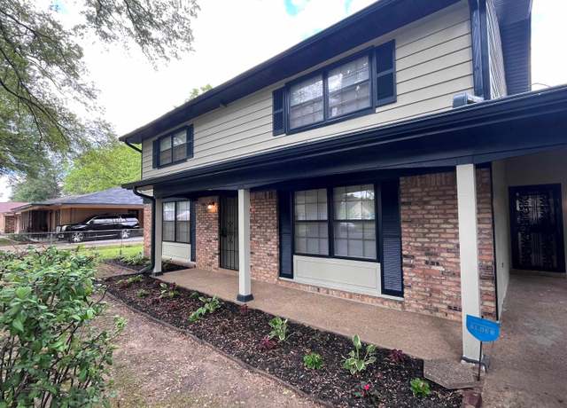 Property at 2902 Capri St, Memphis, TN 38118, 4 beds, 2.5 baths
