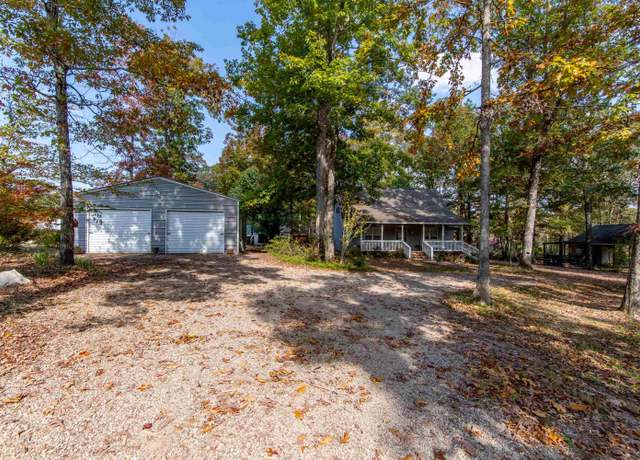 Property at 580 Joanne Loop, Savannah, TN 38372, 1 bed, 1.5 baths