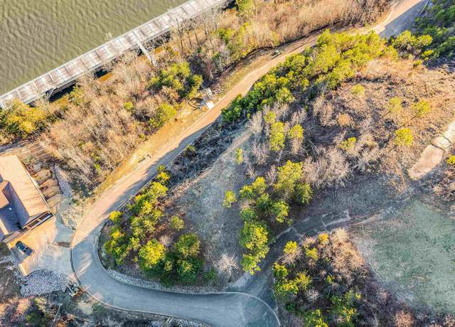 Property at 21 High Pointe Dr, Savannah, TN 38372
