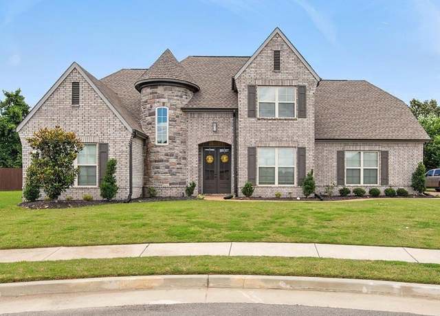 Property at 720 Woodland Fox Cv, Cordova, TN 38018, 4 beds, 2.5 baths