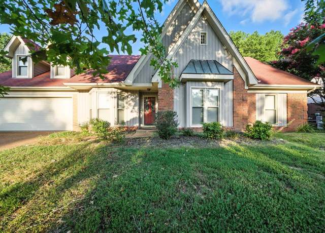 Property at 884 Camden Grove Cv, Memphis, TN 38018, 3 beds, 2.5 baths