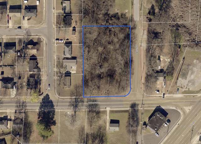 Property at 436 Western Park Dr, Memphis, TN 38109