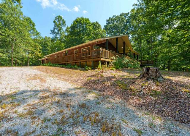 Property at 10430 State Route 100 Hwy, Henderson, TN 38340-8408, 3 beds, 2.5 baths
